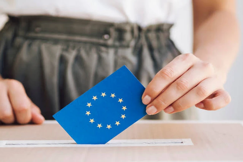 a picture of blue card